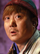 秦艺伟