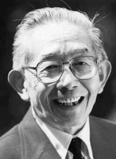 周傳基