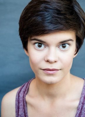 伊丽莎白·亨克尔