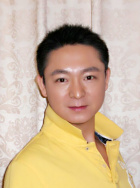 張?jiān)讫?>
                            </a>
                            <div   id=