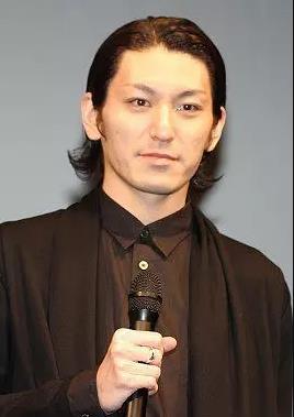 志磨遼平