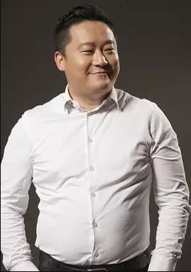 李依璠