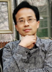 康偉