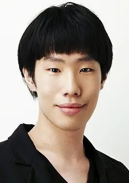 坂口涼太郎