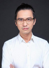徐展雄