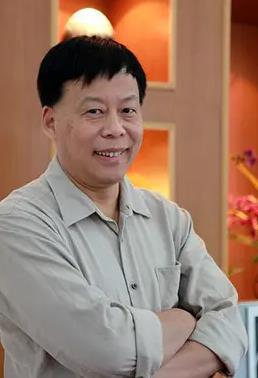 黄亚洲