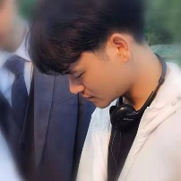 李崧鸣