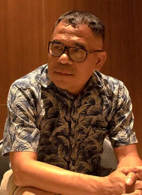 加林·努格羅