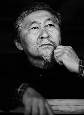 阿克坦·阿布德卡雷科夫