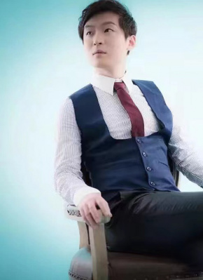 李佳鑫