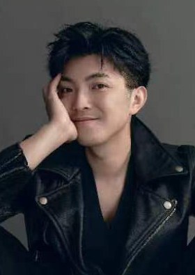 周鐵男