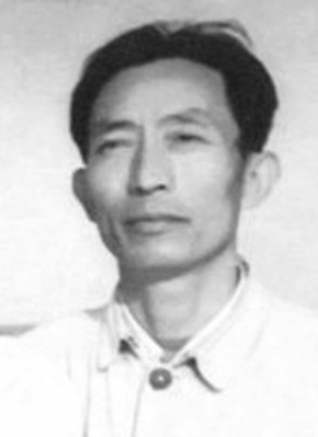 黄粲