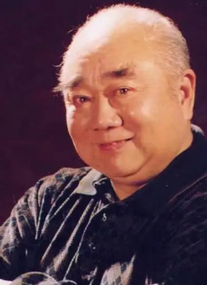 李青