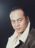 李侠