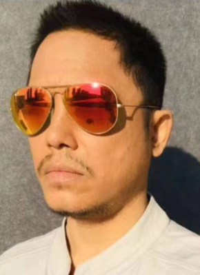 洪真