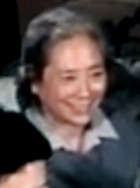 張?jiān)品?>
                            </a>
                            <div   id=
