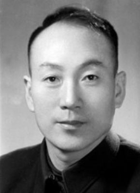 张翚