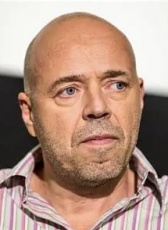 厄马斯·埃罗·里夫