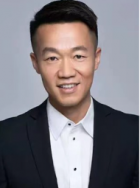 王飛