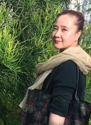 张玲