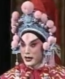 李昕