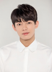 李逸男
