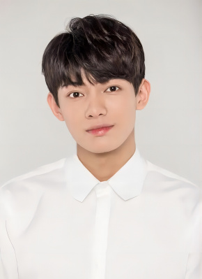 李逸男