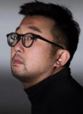 王航