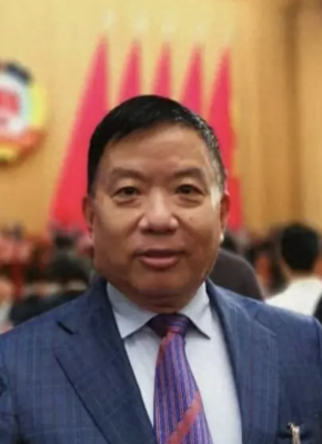 李国兴