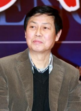 黃新德