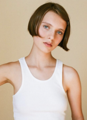 萨沙·弗若洛娃