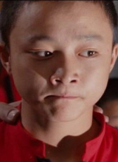 吕世佳