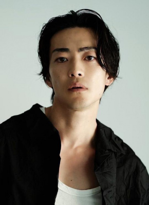 大东骏介