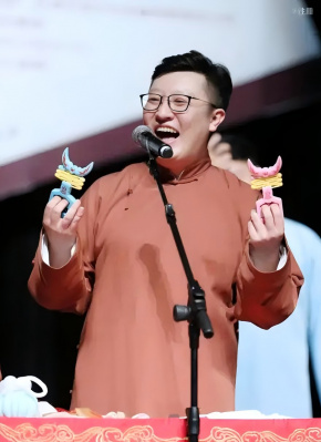 曹鹤阳