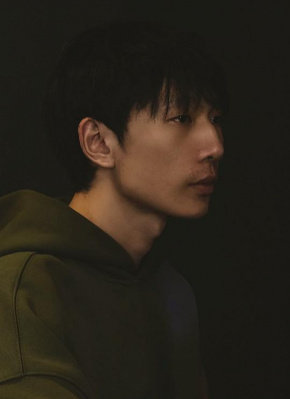 鄢一平