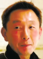 臼井儀人