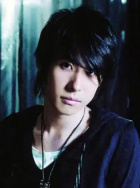 铃村健一