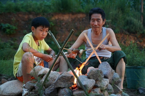 别惹小孩剧照