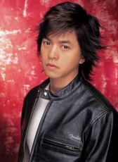 李健