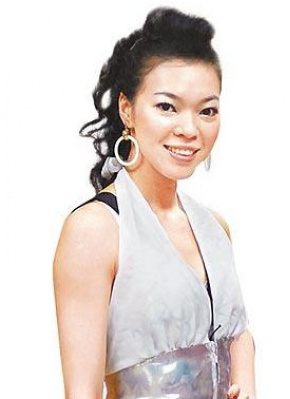 曾馨莹