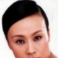 鄔君梅