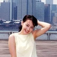李娜英