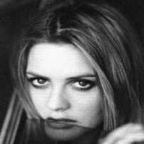 艾丽西亚·西尔沃斯通