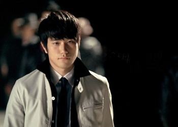 《死亡笔记》l松山健一出演《挪威的森林》_