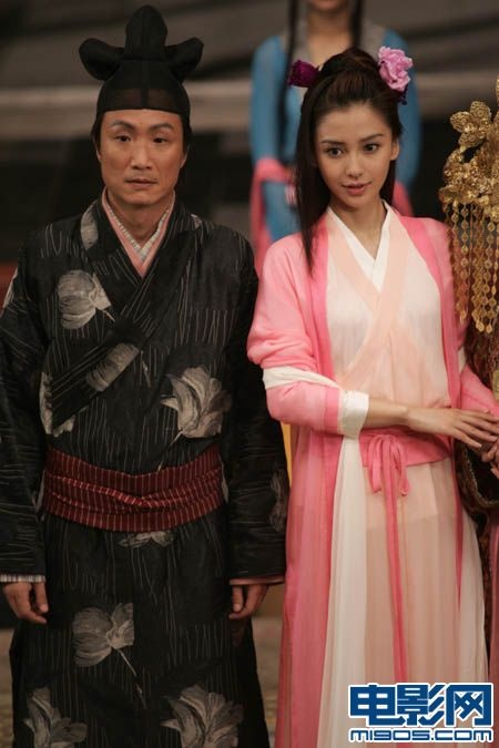 黄百鸣联手吴君搞笑 新戏力捧嫩模接棒张柏芝_华语 ...