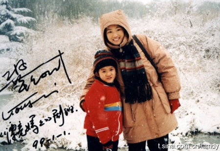 巩俐儿子扮演者高炘被汽车撞伤