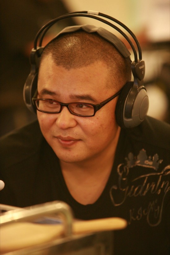 《it男女之婚礼告急》导演周伟简介_小类专题