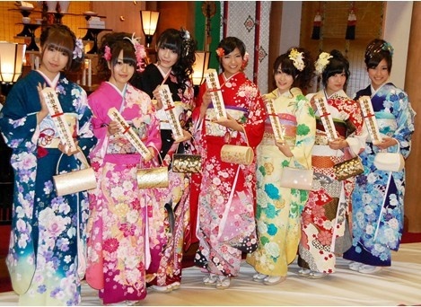 akb48美少女身着艳美和服 共同庆祝成人礼