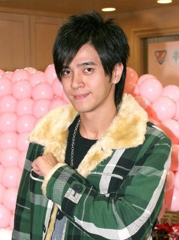 罗志祥新年狂吸金 广告代言赚2.5亿追上蔡依林