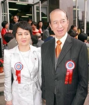 赌王妻儿争家产 四姨太上演挟天子以令诸侯_